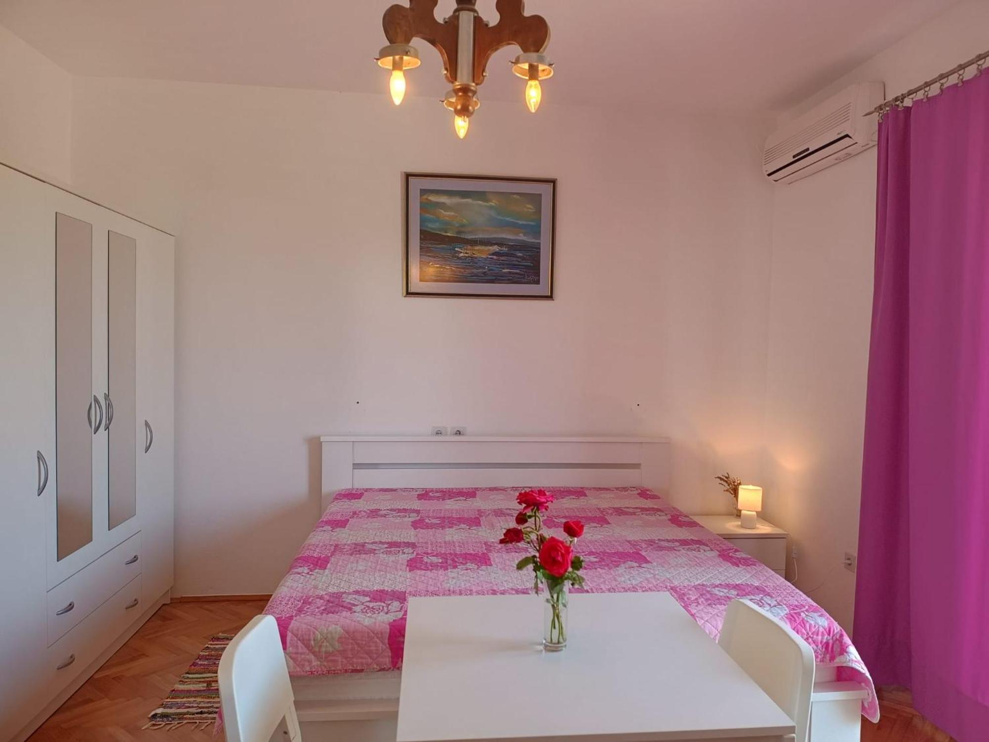 Apartman Nela *